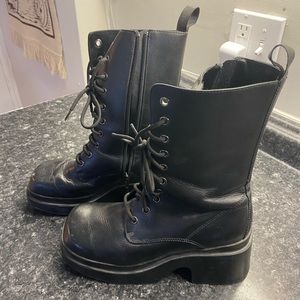 Y2K Steve Madden Boots